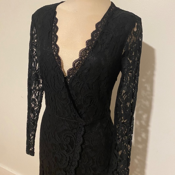Beautiful Vero Moda black lace dress - Picture 2 of 4